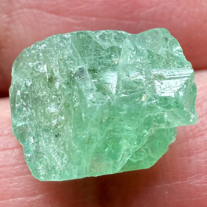 Emerald Crystal, 6.57ct, Tanzania, Untreated Unheated, specimen grade
