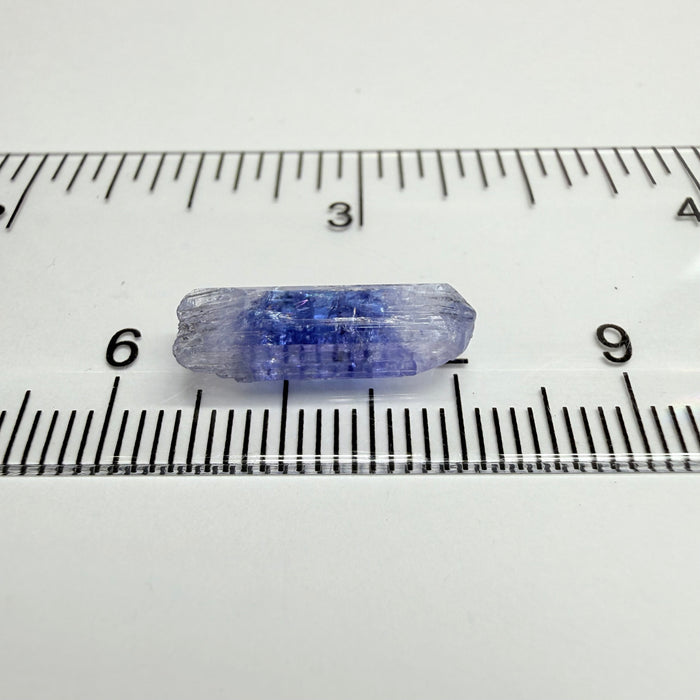 Tanzanite Crystal double terminated, 4.53ct, Merelani, Tanzania. Gently Heated