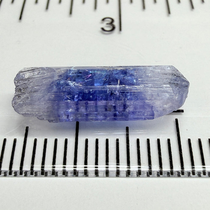 Tanzanite Crystal double terminated, 4.53ct, Merelani, Tanzania. Gently Heated