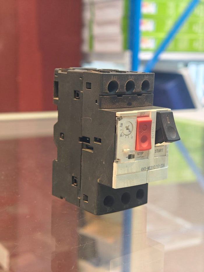 UNO Motor Circuit Breaker GV2 3P 0.1–0.16A Thermal Magnetic Screw Clamp